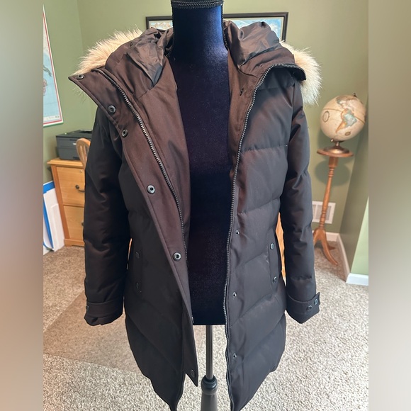 Woman’s Ralph Lauren winter parka. - Picture 2 of 5